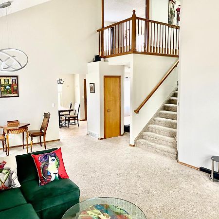 Artsy Home Close To Usafa With Fireplace And Patio Colorado Springs Esterno foto