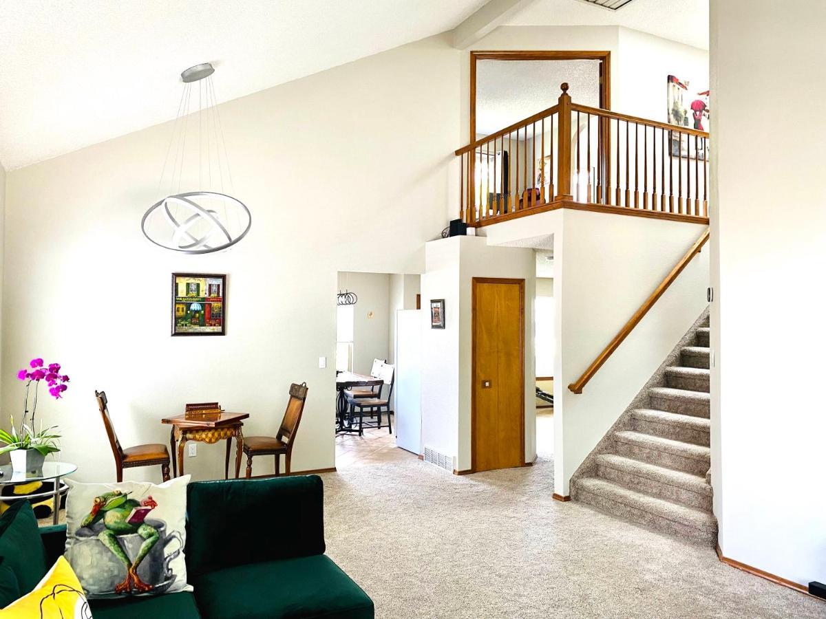 Artsy Home Close To Usafa With Fireplace And Patio Colorado Springs Esterno foto