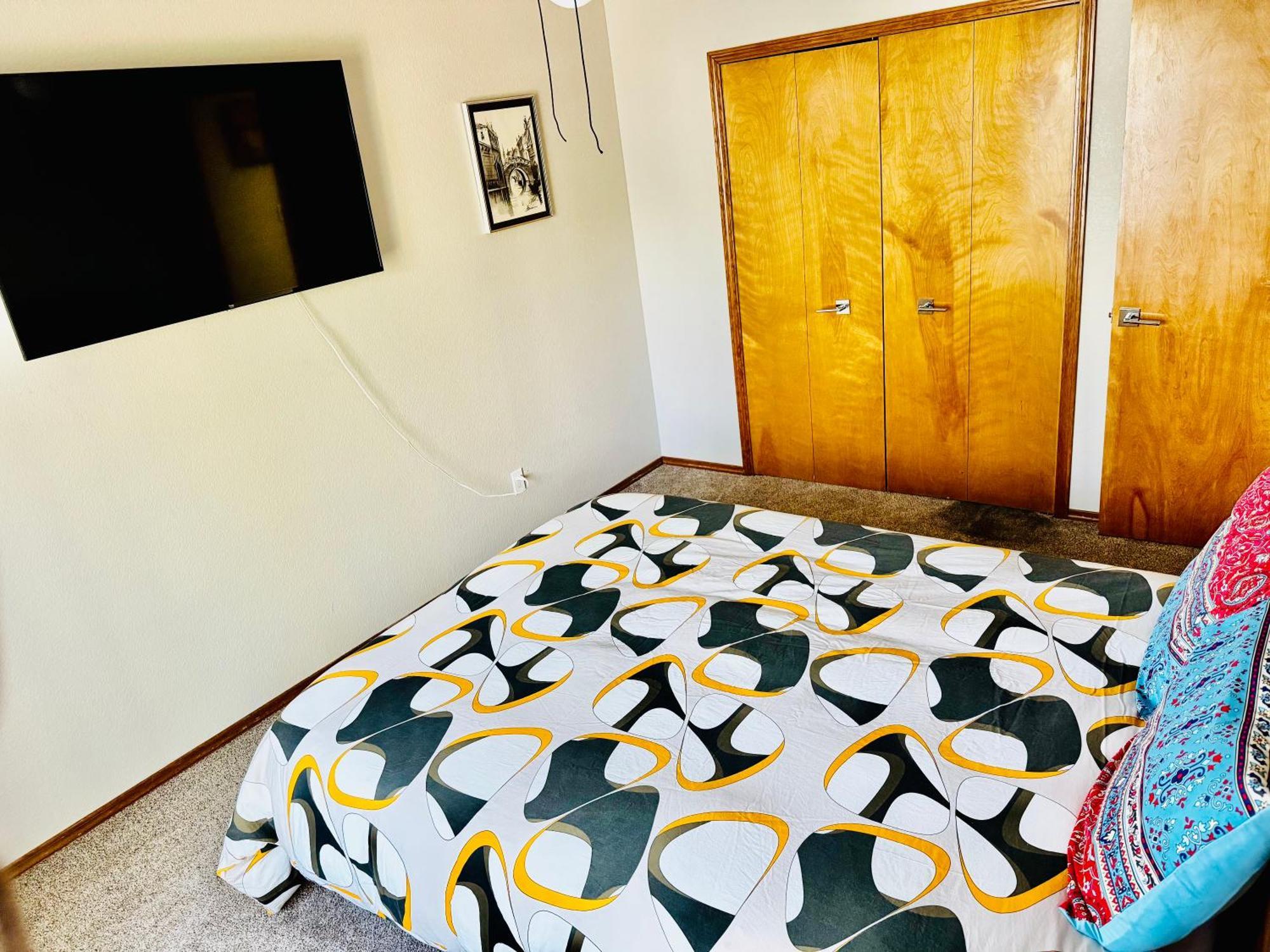 Artsy Home Close To Usafa With Fireplace And Patio Colorado Springs Esterno foto